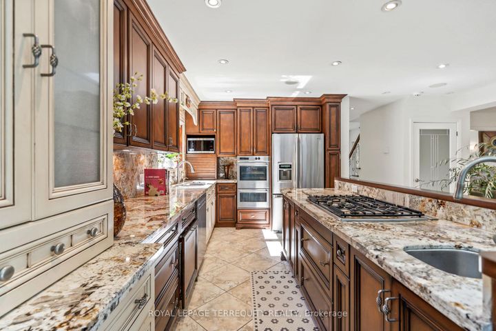 Photo 15 at 50 Skyview Crescent, Henry Farm, Toronto