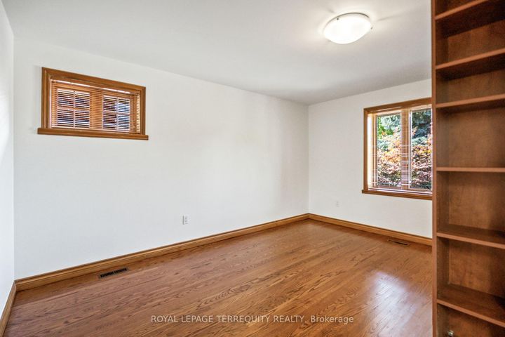Photo 31 at 50 Skyview Crescent, Henry Farm, Toronto