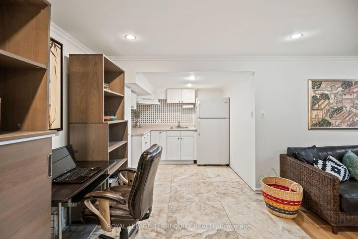 Photo 35 at 50 Skyview Crescent, Henry Farm, Toronto