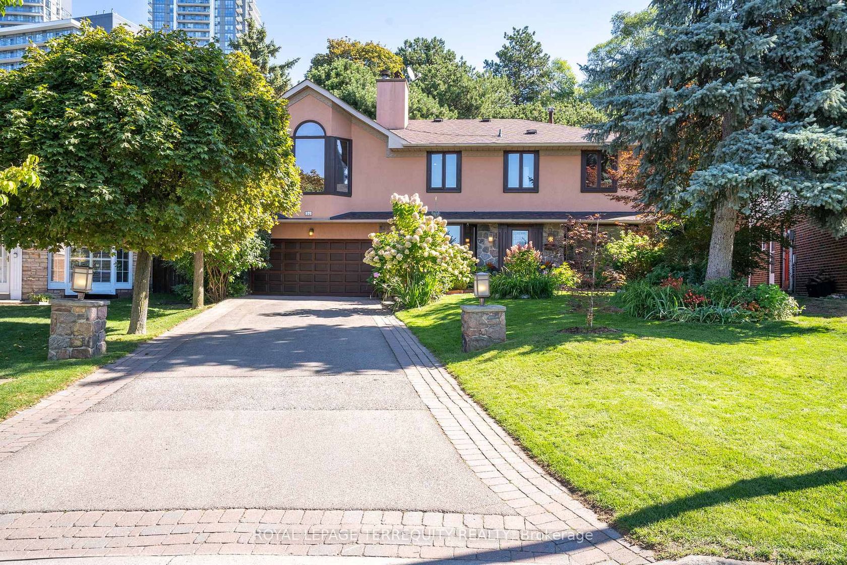 50 Skyview Crescent, Henry Farm, Toronto 2