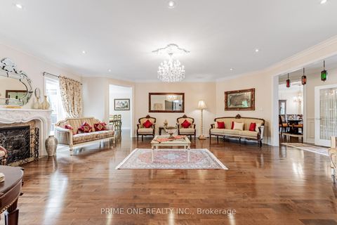 Photo 9 at 19 Ridgestone Drive, Westbrook, Richmond Hill Photo 9 at 19 Ridgestone Drive, Westbrook, Richmond Hill
