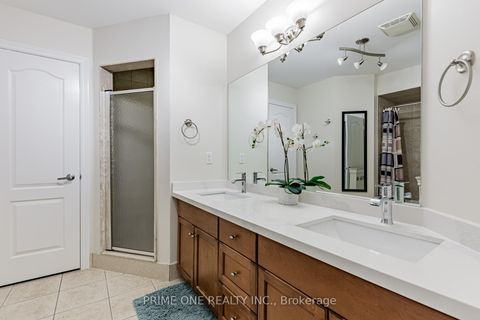 Photo 33 at 19 Ridgestone Drive, Westbrook, Richmond Hill