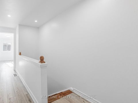 Photo 14 at 66 - 441 Military Trail, Morningside, Toronto