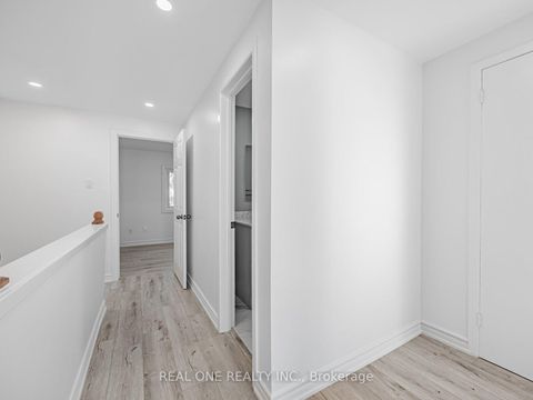 Photo 15 at 66 - 441 Military Trail, Morningside, Toronto