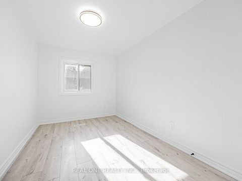 Photo 19 at 66 - 441 Military Trail, Morningside, Toronto
