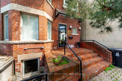 Photo 1 at 19 Alvin Avenue, Moore Park, Toronto