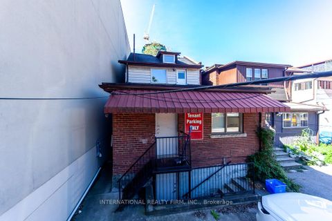 Photo 34 at 19 Alvin Avenue, Moore Park, Toronto