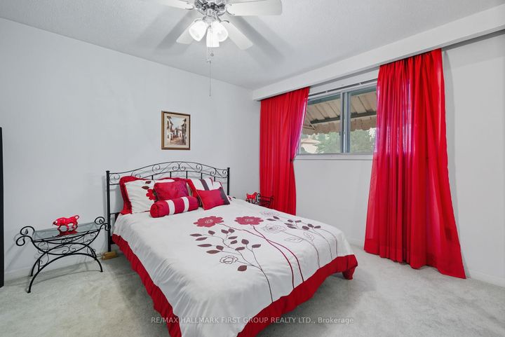 Photo 10 at 6 Windover Drive, Woburn, Toronto