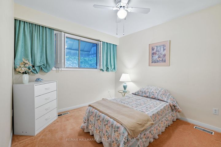 Photo 13 at 6 Windover Drive, Woburn, Toronto