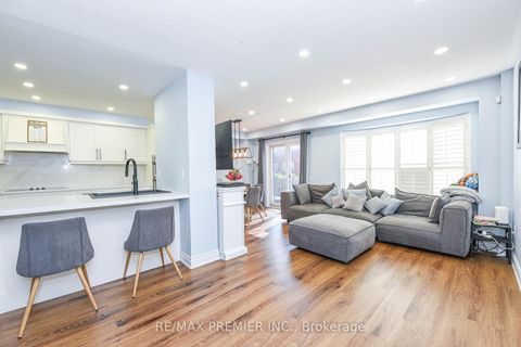 Photo 9 at 15D View Green Crescent, Clairville, Toronto