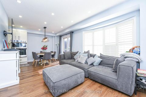 Photo 10 at 15D View Green Crescent, Clairville, Toronto