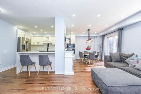 Photo 20 at 15D View Green Crescent, Clairville, Toronto