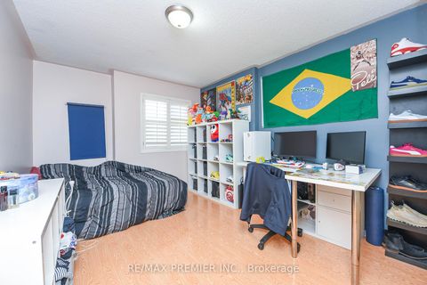 Photo 27 at 15D View Green Crescent, Clairville, Toronto