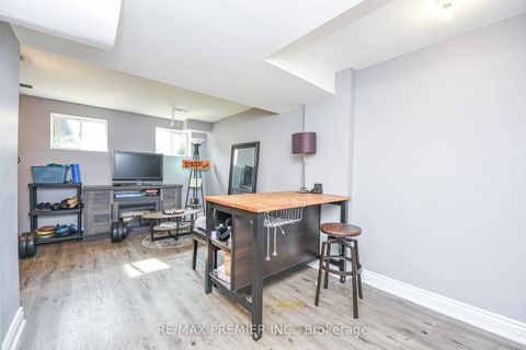 Photo 40 at 15D View Green Crescent, Clairville, Toronto
