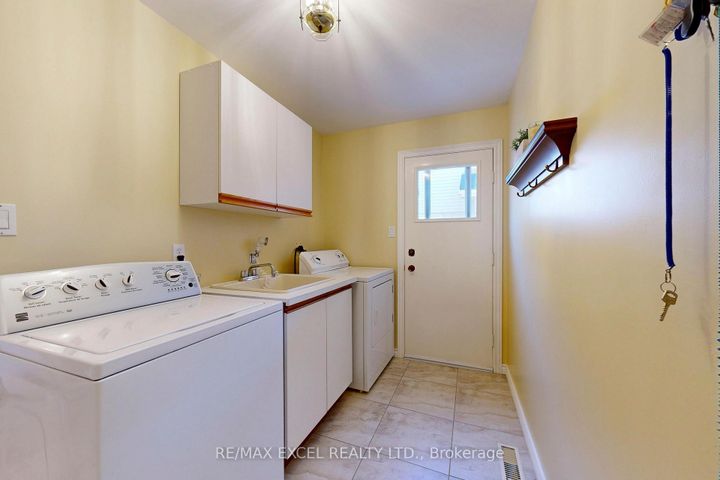 Photo 18 at 24 Lehman Crescent, Markham Village, Markham