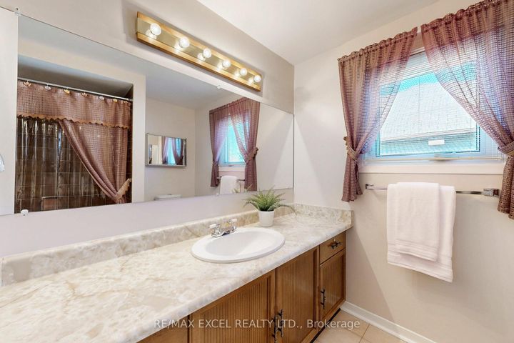 Photo 37 at 24 Lehman Crescent, Markham Village, Markham