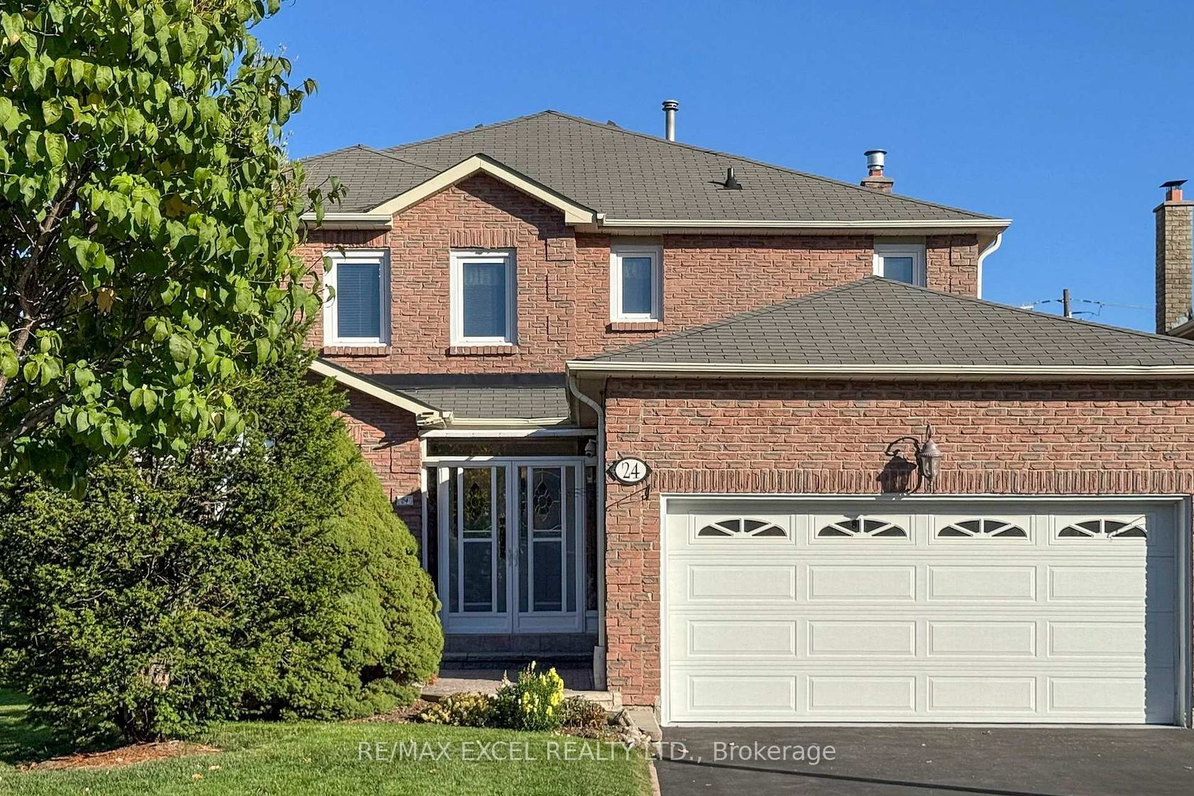 24 Lehman Crescent, Markham Village, Markham 2