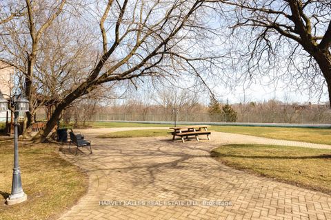 Photo 20 at 911 - 61 Markbrook Lane, Jamestown, Toronto