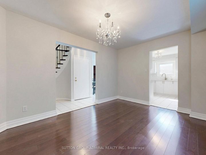 Photo 9 at 280 Bernard Avenue, Devonsleigh, Richmond Hill