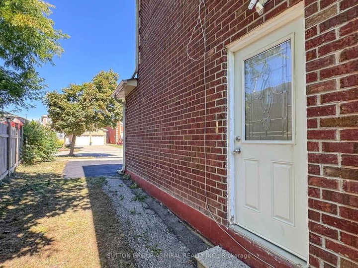 Photo 37 at 280 Bernard Avenue, Devonsleigh, Richmond Hill