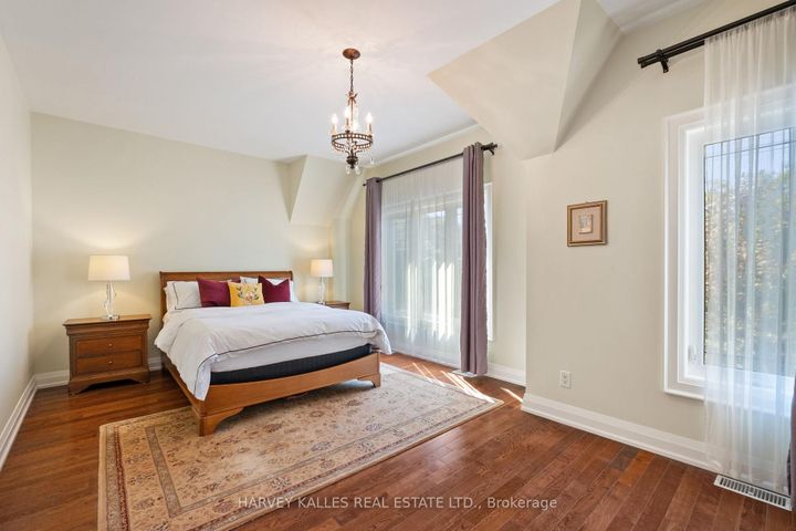 Photo 23 at 487 Spadina Road, Forest Hill South, Toronto