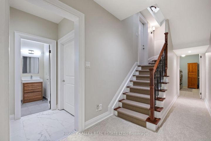 Photo 32 at 487 Spadina Road, Forest Hill South, Toronto