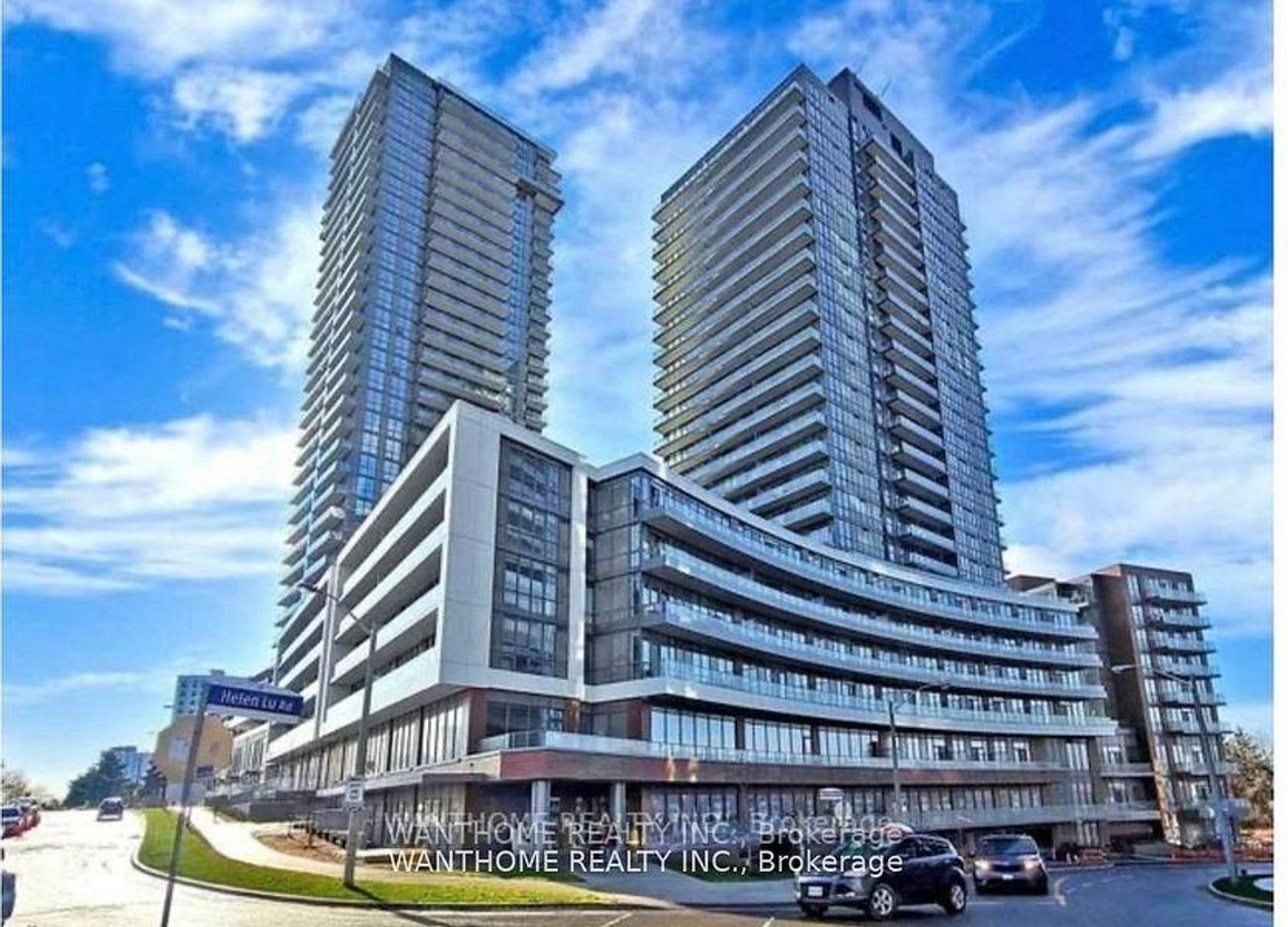 2511 - 32 Forest Manor Road W, Henry Farm, Toronto 