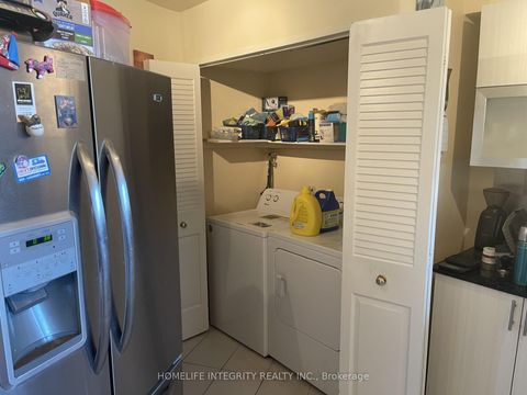 Photo 30 at 904 - 150 Neptune Drive, Lawrence, Toronto