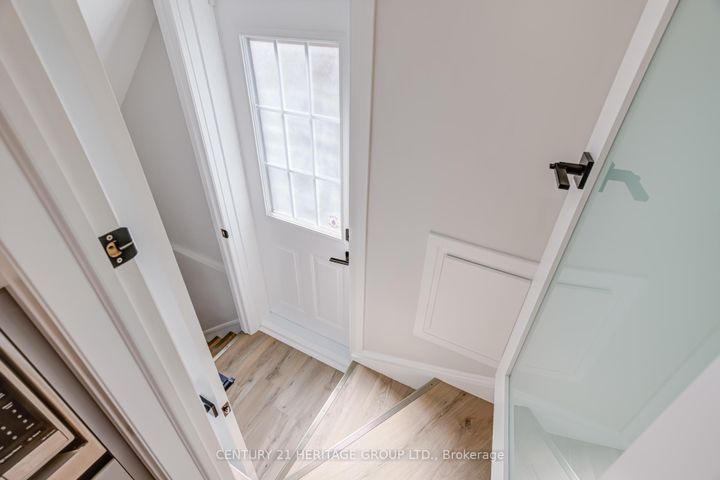 Photo 22 at 576 Broadway Avenue, Leaside, Toronto