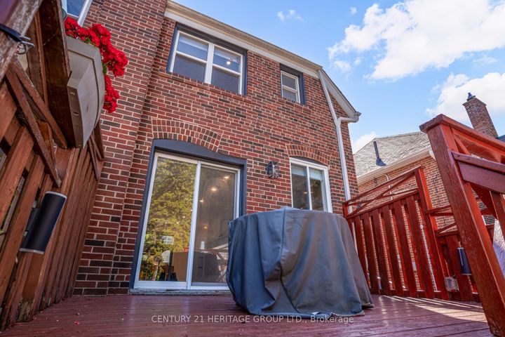 Photo 29 at 576 Broadway Avenue, Leaside, Toronto