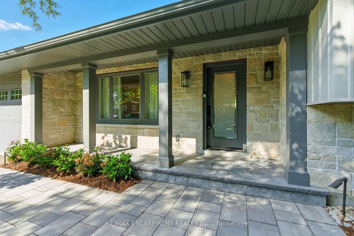 Photo 3 at 535 Vanguard Crescent, WO West, Oakville