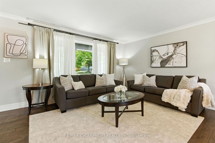 Photo 7 at 535 Vanguard Crescent, WO West, Oakville
