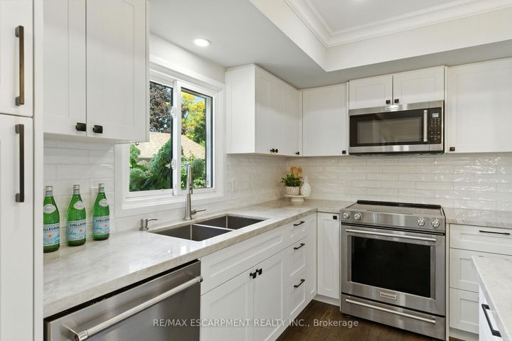Photo 13 at 535 Vanguard Crescent, WO West, Oakville