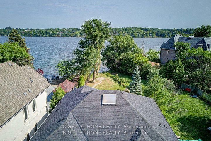 Photo 1 at 429 North Lake Road, Oak Ridges Lake Wilcox, Richmond Hill