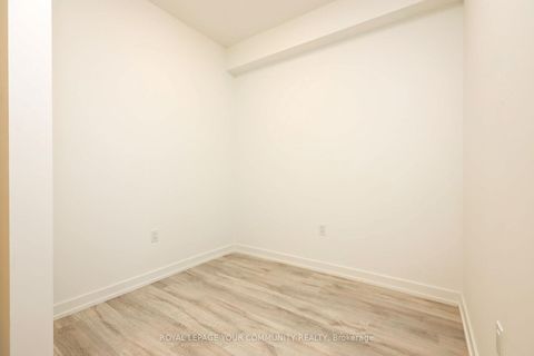 Photo 3 at 1003 - 8 Olympic Garden Drive, Newtonbrook East, Toronto
