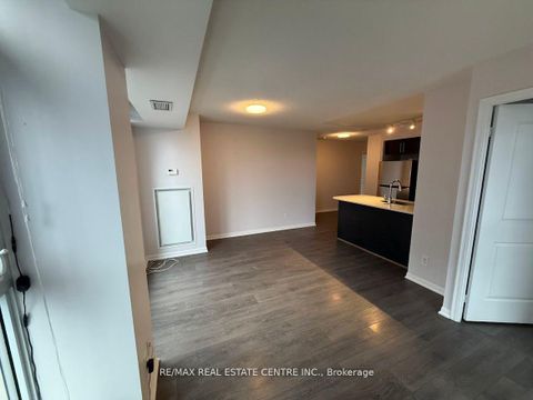 Photo 6 at 709 - 35 Bastion Street, Niagara, Toronto