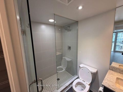 Photo 15 at 709 - 35 Bastion Street, Niagara, Toronto