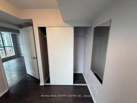 Photo 18 at 709 - 35 Bastion Street, Niagara, Toronto