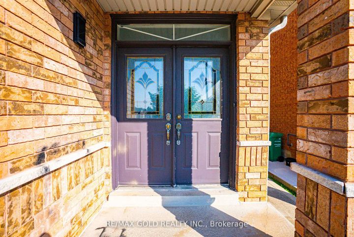 Photo 7 at 3218 Camberwell Drive, Churchill Meadows, Mississauga