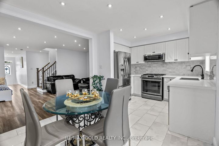 Photo 14 at 3218 Camberwell Drive, Churchill Meadows, Mississauga