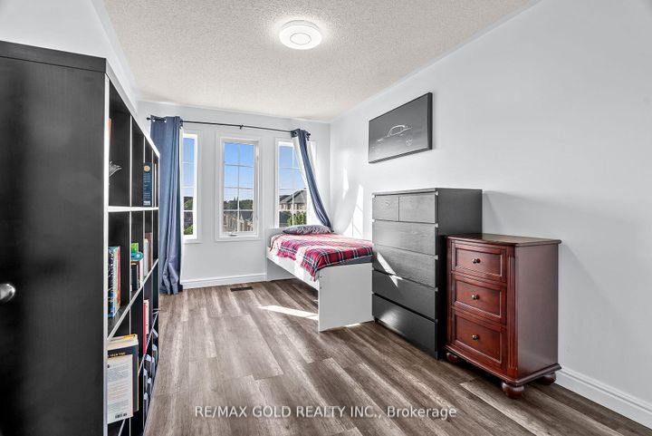 Photo 21 at 3218 Camberwell Drive, Churchill Meadows, Mississauga