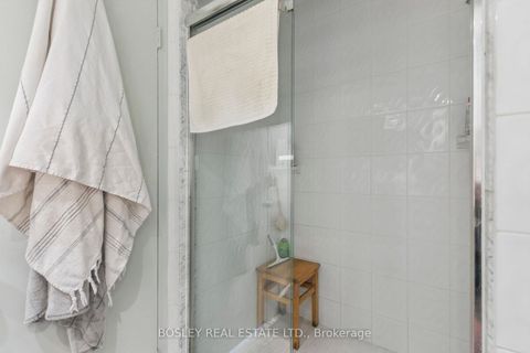 Photo 21 at 1001 - 575 Avenue Road SE, St. Clair, Toronto