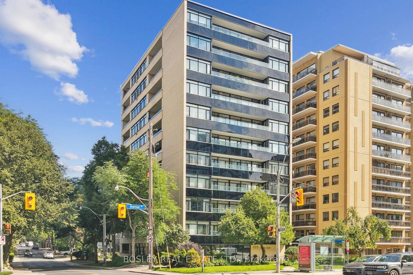 1001 - 575 Avenue Road SE, St. Clair, Toronto 