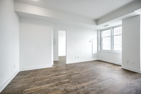 Photo 10 at 4332 - 5 Mabelle Avenue, City Centre West, Toronto