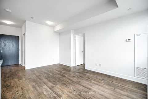 Photo 11 at 4332 - 5 Mabelle Avenue, City Centre West, Toronto