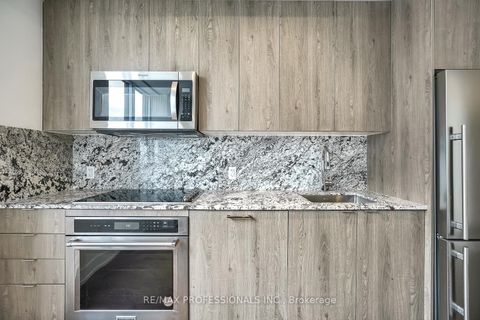 Photo 16 at 4332 - 5 Mabelle Avenue, City Centre West, Toronto