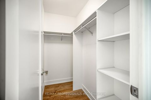 Photo 23 at 4332 - 5 Mabelle Avenue, City Centre West, Toronto