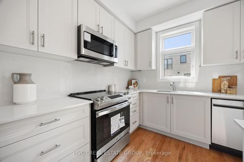 Photo 17 at 26 Danielle Moore Circle, Bendale, Toronto