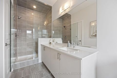 Photo 33 at 26 Danielle Moore Circle, Bendale, Toronto