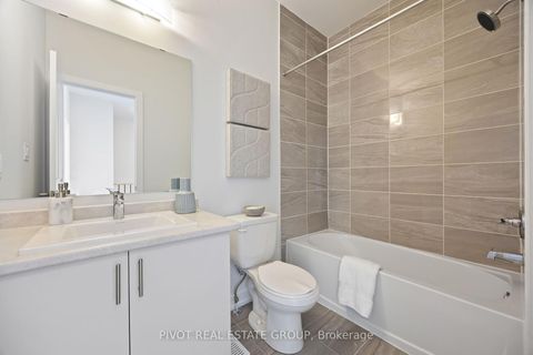 Photo 36 at 26 Danielle Moore Circle, Bendale, Toronto